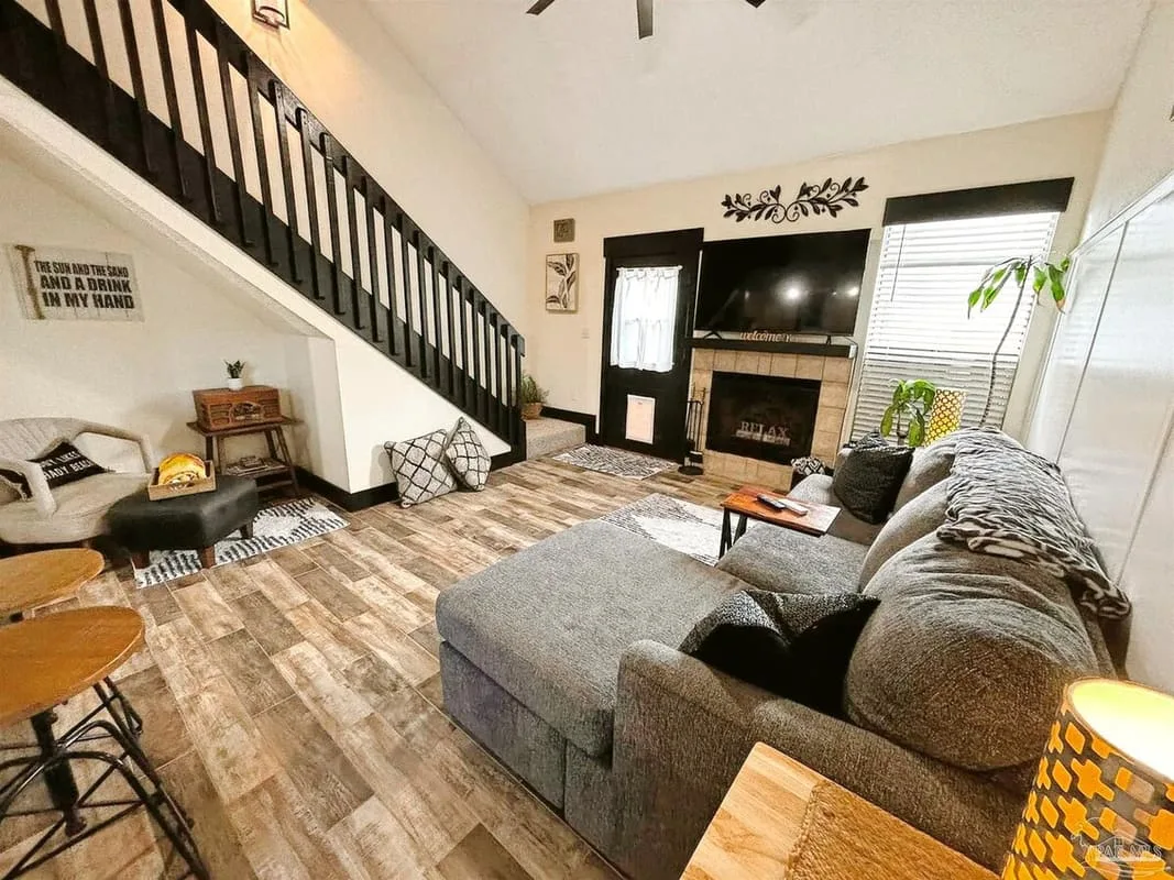 Property Photo 31