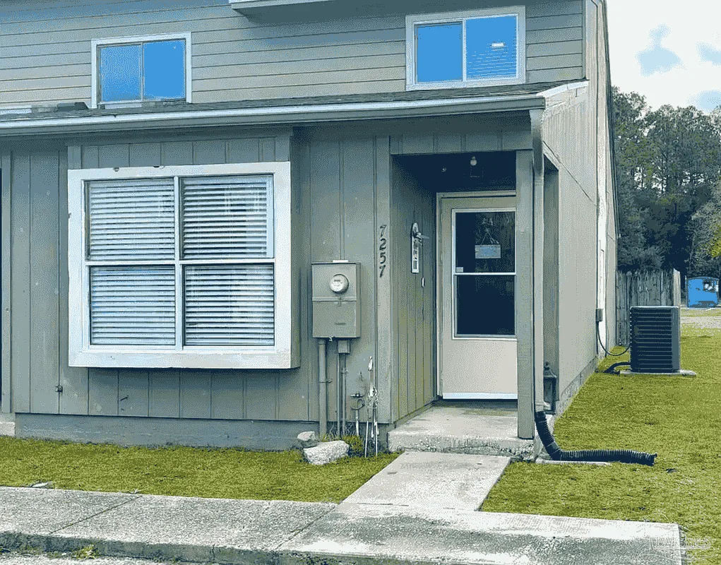 Property Photo 28